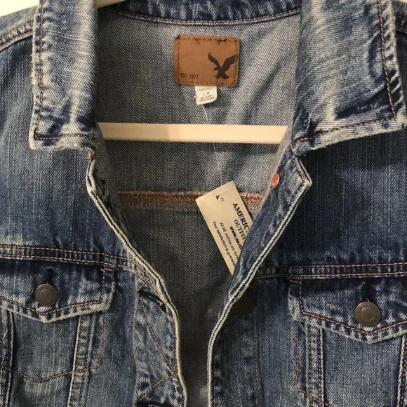 NWT American Eagle Denim Button-up Vest - Picture 4 of 4